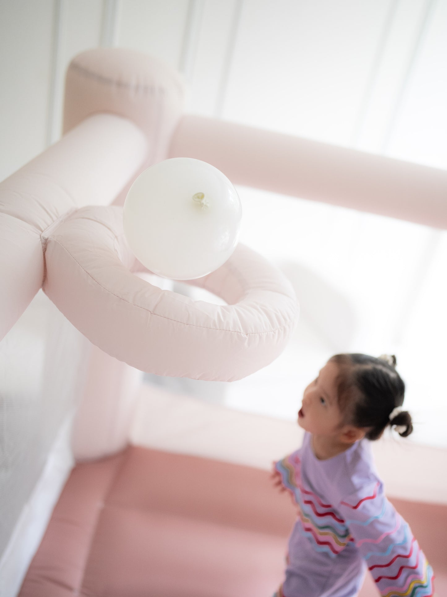 COTTON CANDY RAINBOW BOUNCE HOUSE